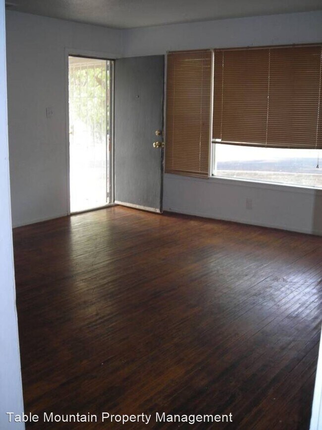 Photo - 4 br, 2 bath House - 3471 Stauss Ave