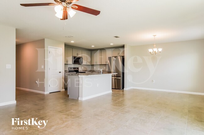Photo - 646 Lindbergh Wy