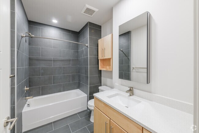 1 BR, 1 BA