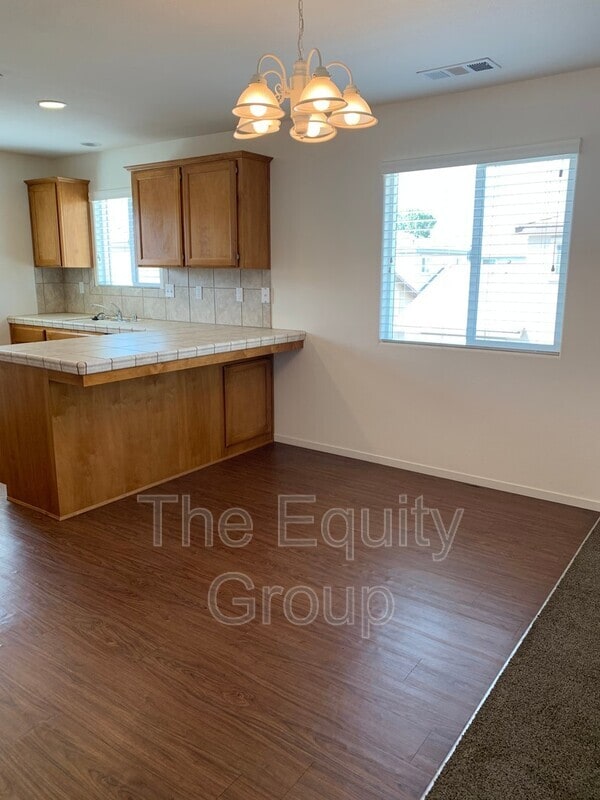 Photo - 2218 W Lark Ave