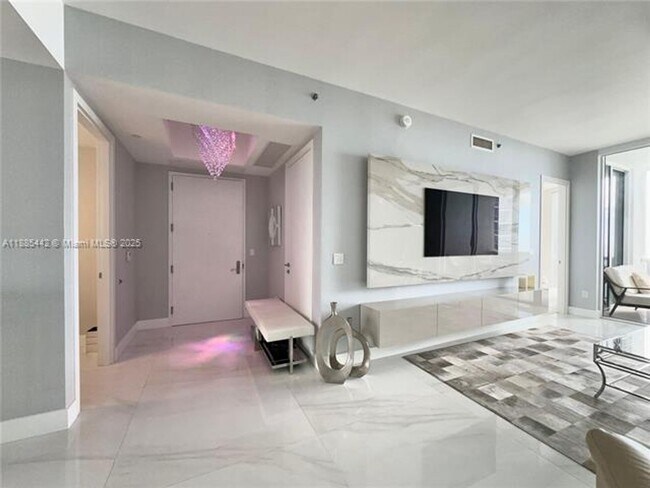 Building Photo - 15901 Collins Ave Unit 15901 Collins Ave appt 2406