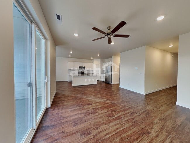 Photo - 8624 47th Pl NE