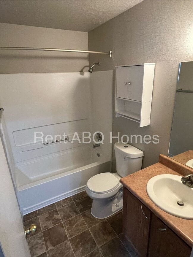Photo - 3 Bed/2 Bath, 1,350 Sq. Ft. Home in SW Albuquerque