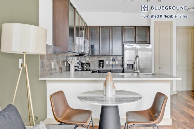 Photo - 422 W Riverside Dr Unit FL2-ID53