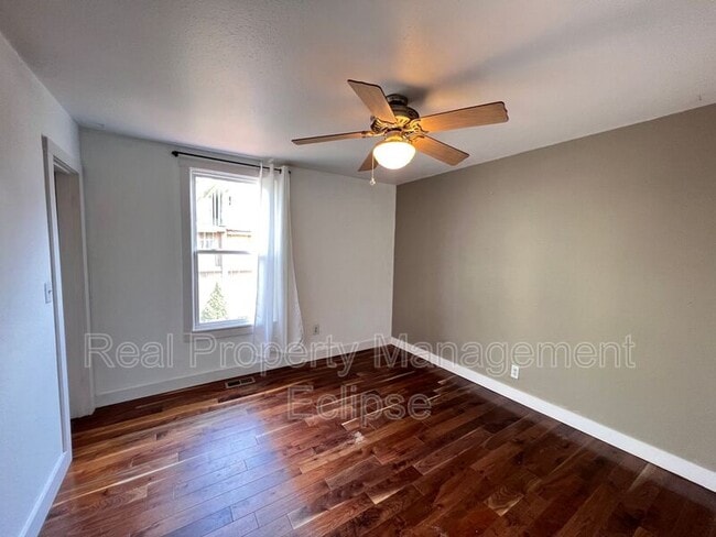 Photo - 5036 25th Ave SW