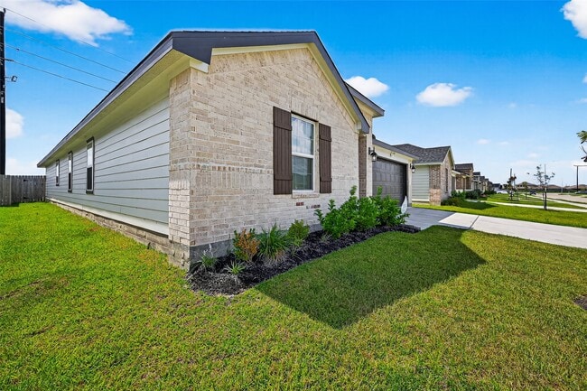 Building Photo - 8730 Shumard Oak Dr Rental