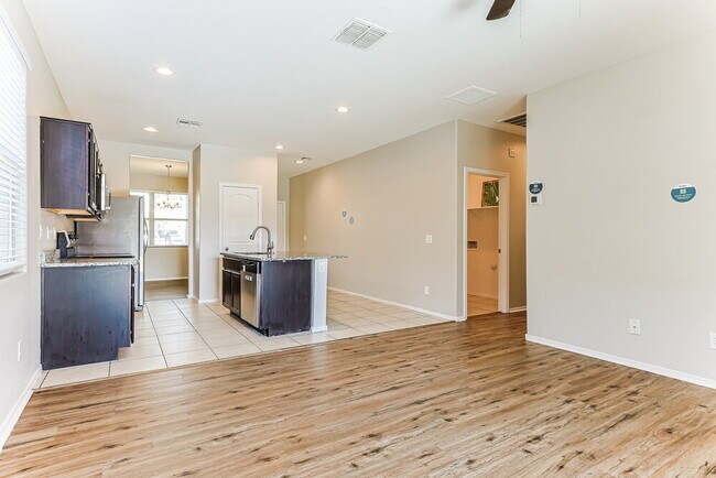 Photo - 42087 W Balsa Dr