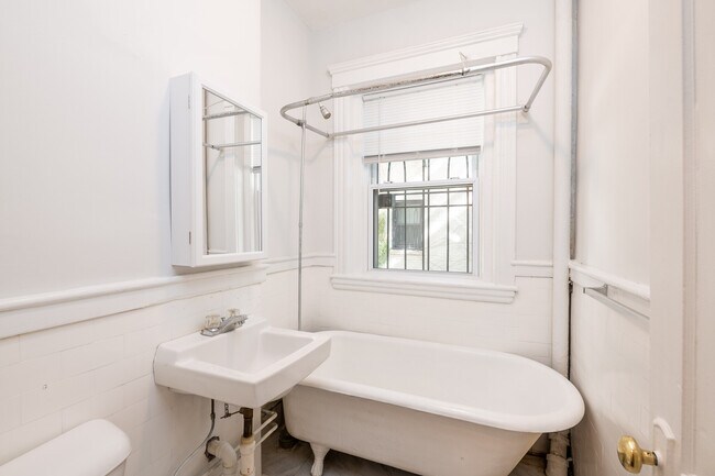 Photo - 49 Worthington St Unit 3