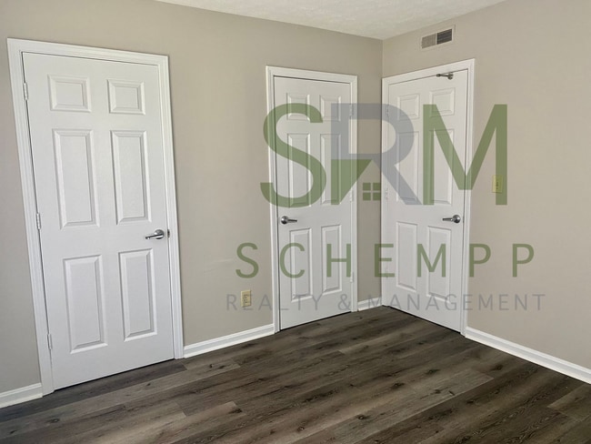 Photo - 2433 Slevin St Unidad 4