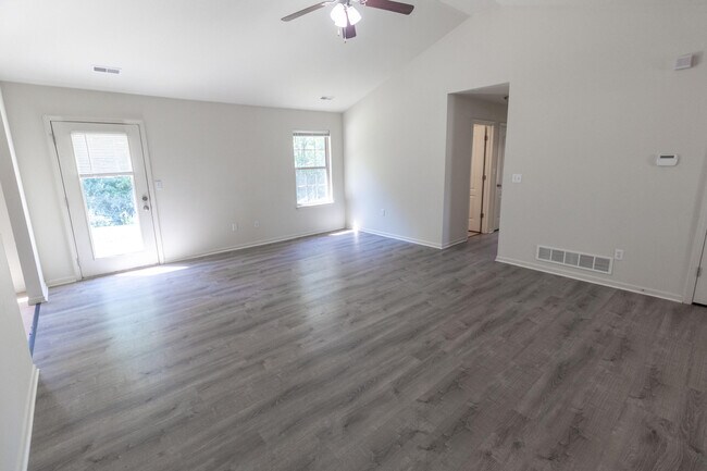 Photo - 1408 Bodie Dr