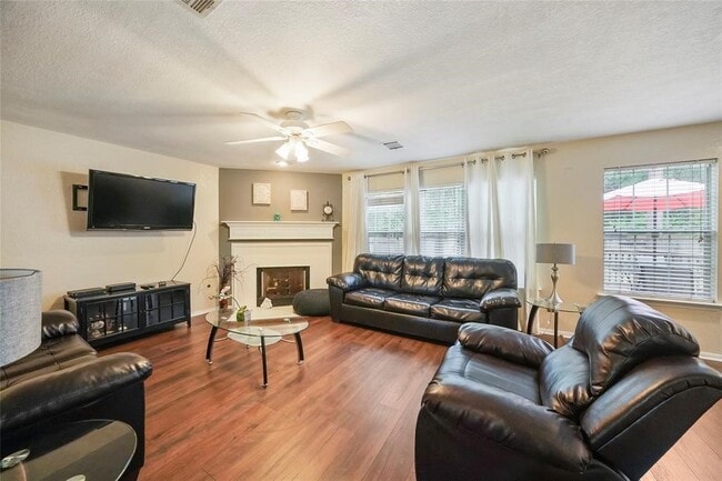 Photo - 174 Ramwind Ct