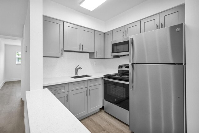 Photo - 4051 NE 13th Ave Unit 69