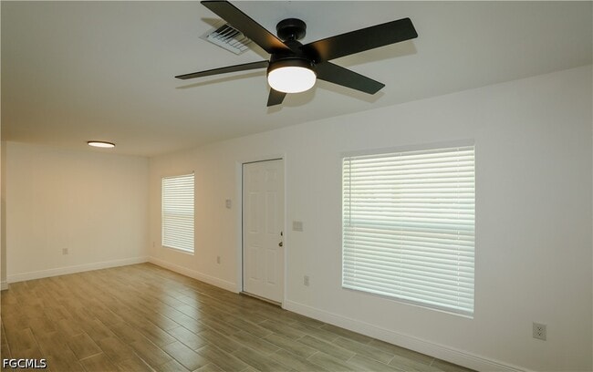 Photo - 917 Graystone Ave