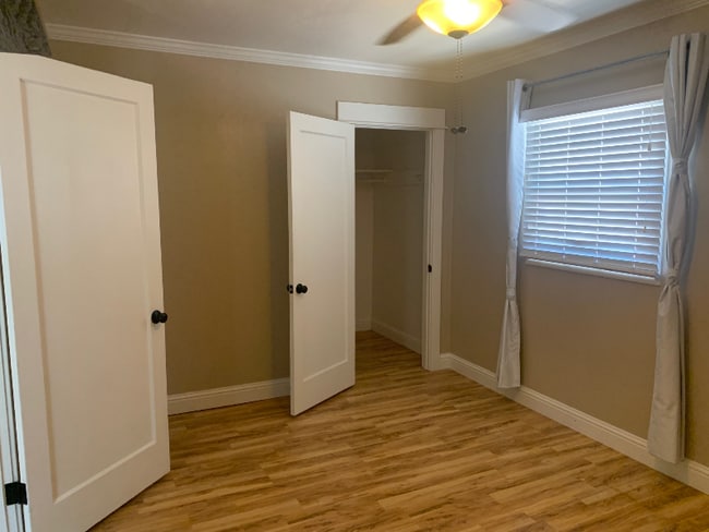 521 Gibson Rd