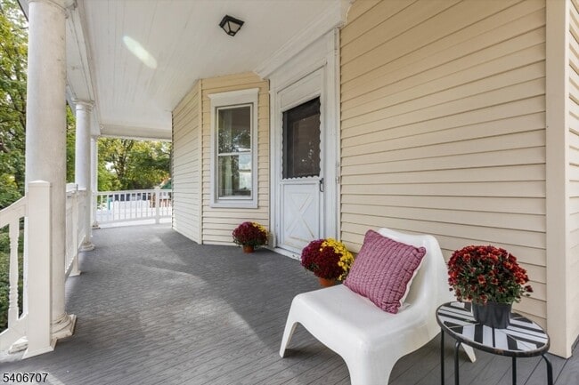 Photo - 11 Mountain View Pl Unit 2