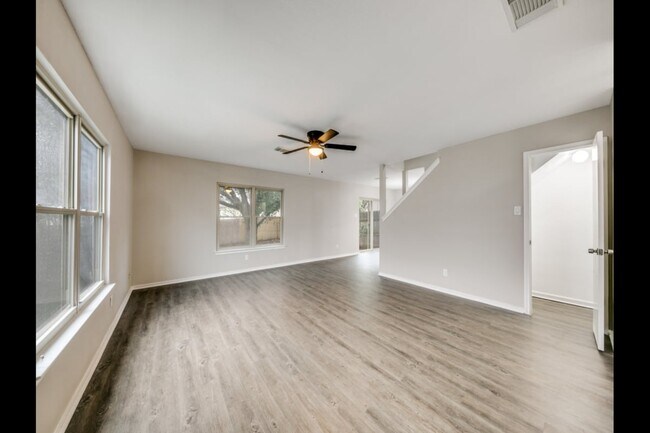 Photo - 6722 Badger Pass Dr