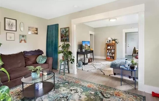 Photo - Charming 3 bed 1 bath Home in Bellingham!