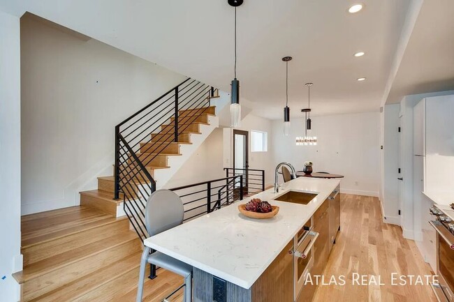 Photo - 1230 25th St