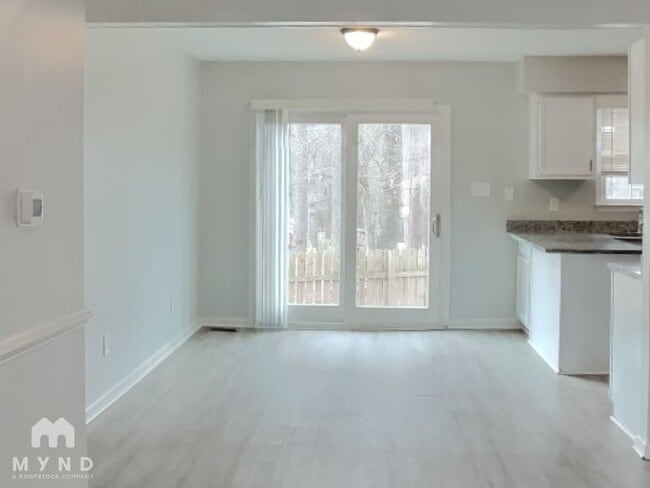 Photo - 3677 Wickersham Way