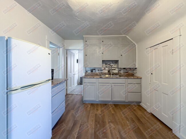 Photo - 500 Carey Ave Unidad B