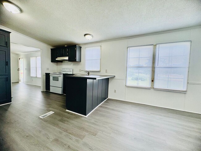 Photo - Convenient Countryside Living - Henderson NC