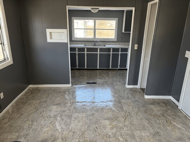 Photo - 3625 S Douglas Ave