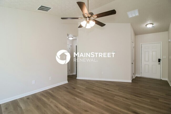 Photo - 3 Bedroom Pet-Friendly Home in Ellenwood, GA with Main Street Renewal