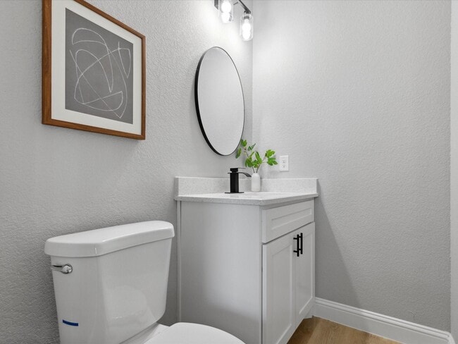 Photo - 2500 Oxford Ave