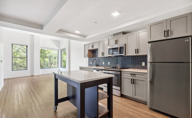 135 S Huntington Ave