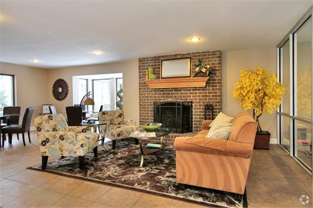 Clubhouse - Olde English Village