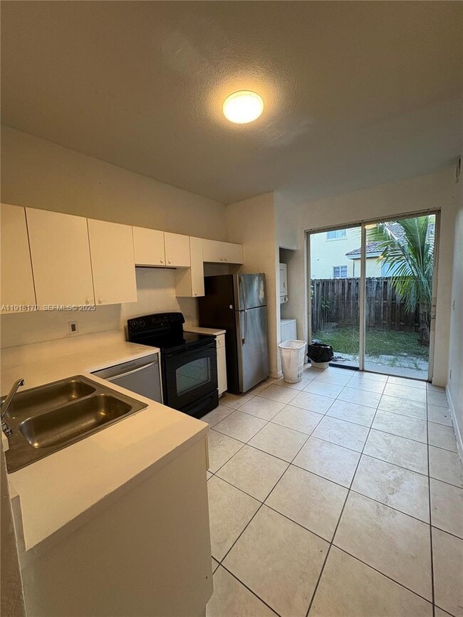 Photo - 4 SW 15th Rd