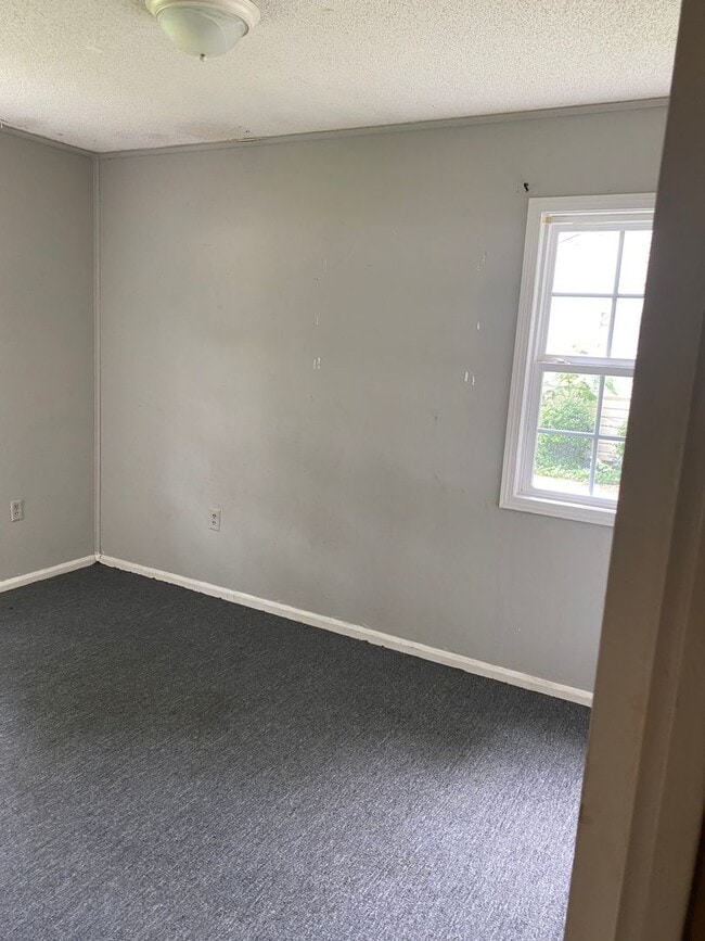 Photo - 3 Bedroom 1 Bath Home in Millington