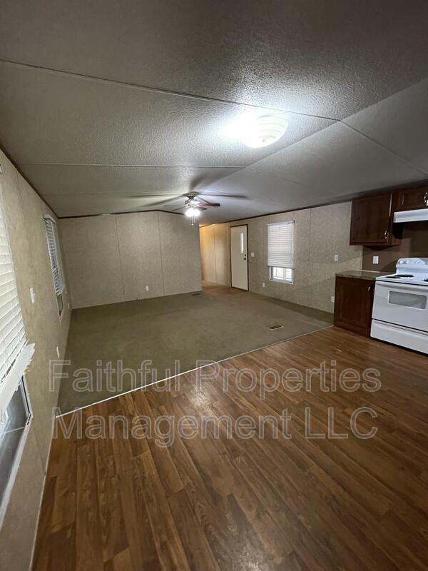 Photo - 15612 Tuscan Oaks