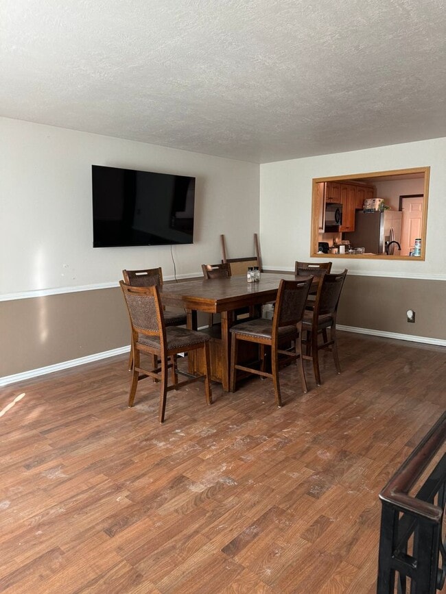 Photo - 825 W Sage St Unit 825 W Sage st