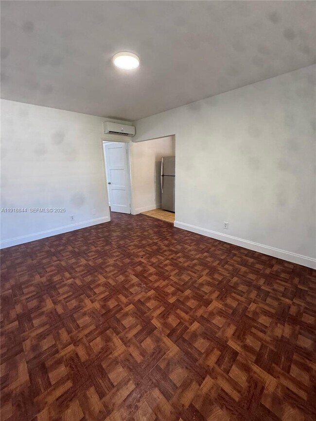 Photo - 505 NE 82nd St Unit 10