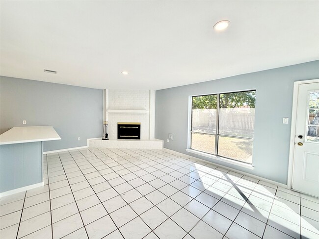 Photo - 5359 Friar Tuck Dr
