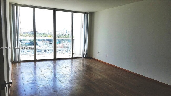Photo - 1800 Sunset Harbour Dr Unidad 1109