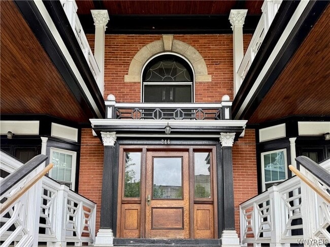 Photo - 246 Bryant St