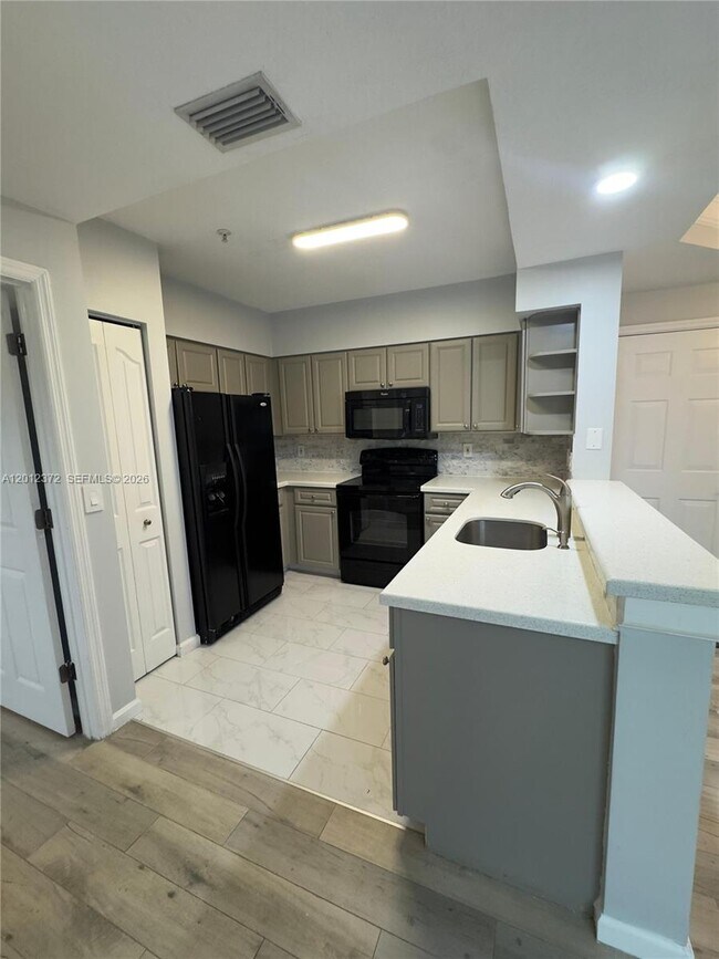 2042 Alta Meadows Ln Unit 1712