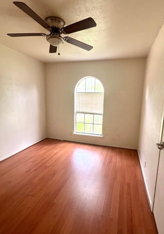 Photo - Affordable Comfort 3 Bedroom with 1.5 Bath Home