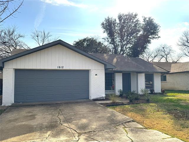 Photo - 1612 Fairfield Dr