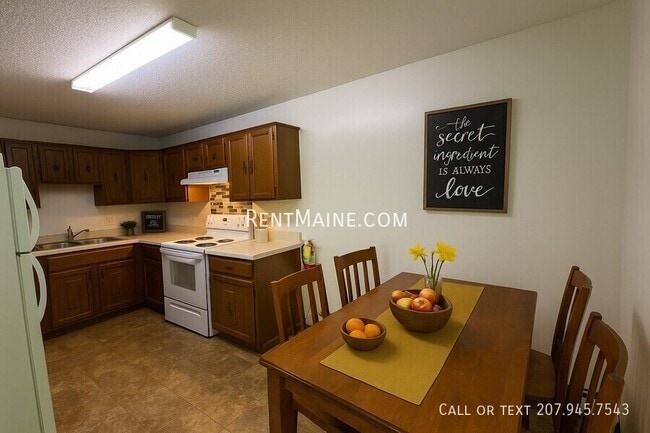 Photo - 14 Rancourt Ave Unidad B