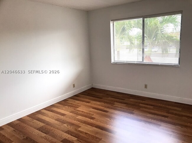 Photo - 369 Lakeview Dr Unit 203
