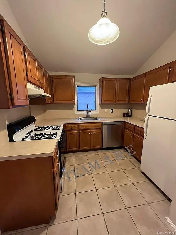 Photo - 157-24 20th Rd