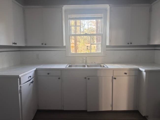 Photo - 2121 Oakhurst Dr