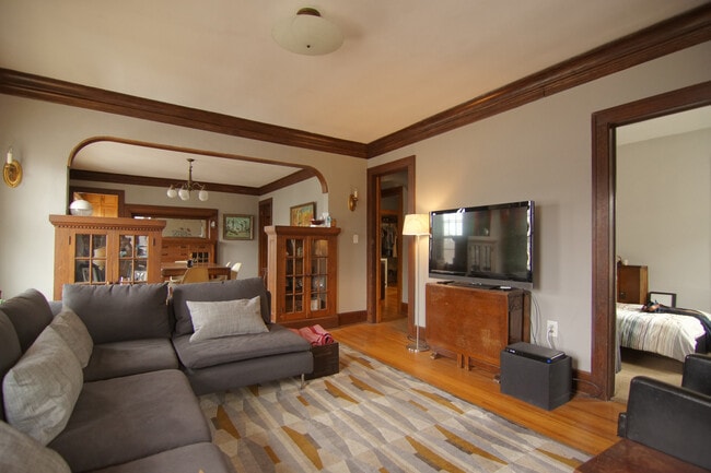 Photo - 817 Laurel Ave Unit 817 Laurel Avenue