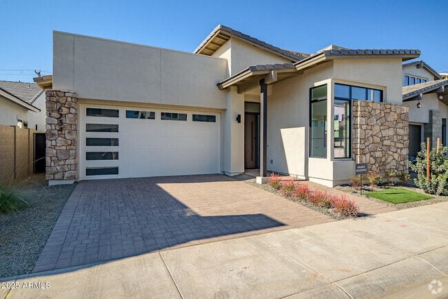 Building Photo - 6734 N 9th Dr Rental