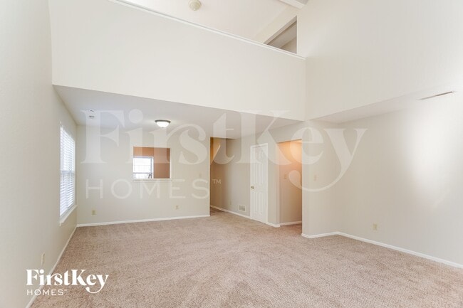 Photo - 1435 Blue Brook Way