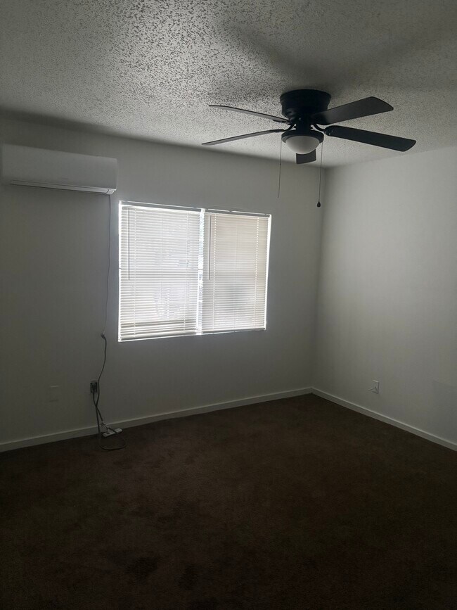 Photo - 1803 49th St