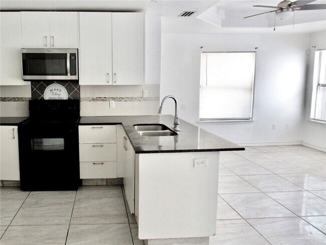 Photo - 14 W Harrison Ave Unit 2